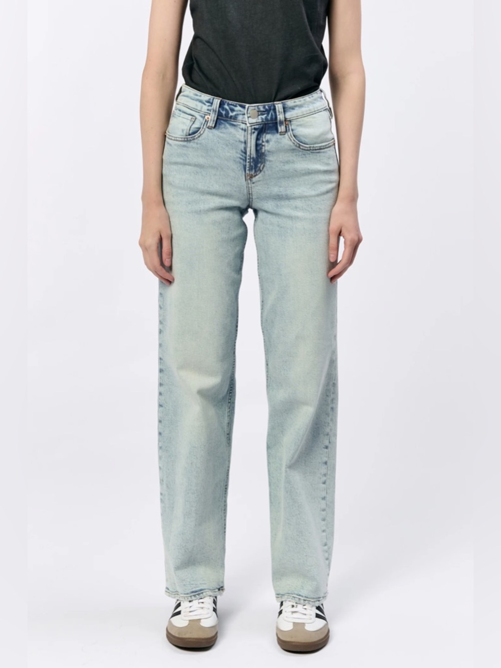 Classic Mid High-Rise Straight Leg Women's Jeans - Light Blue